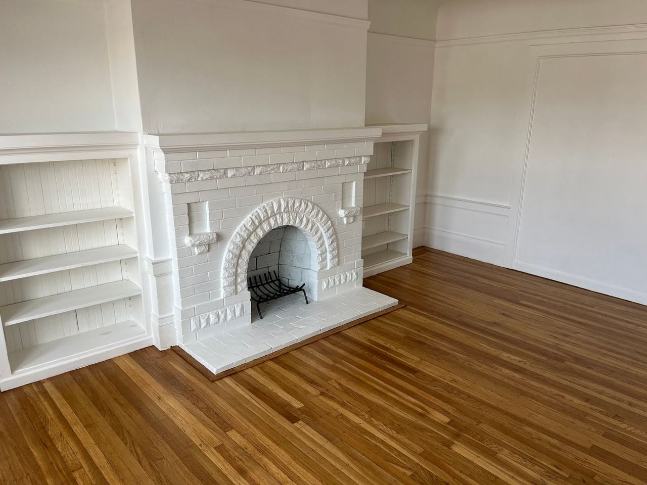 1190 Geneva Ave - Photo 2 of 14