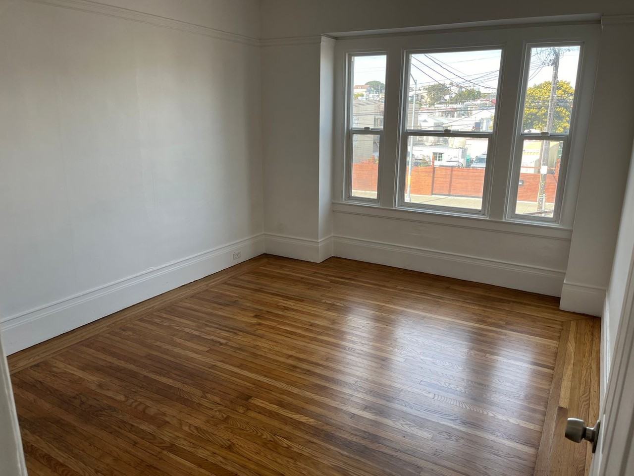 1190 Geneva Ave - Photo 3 of 14