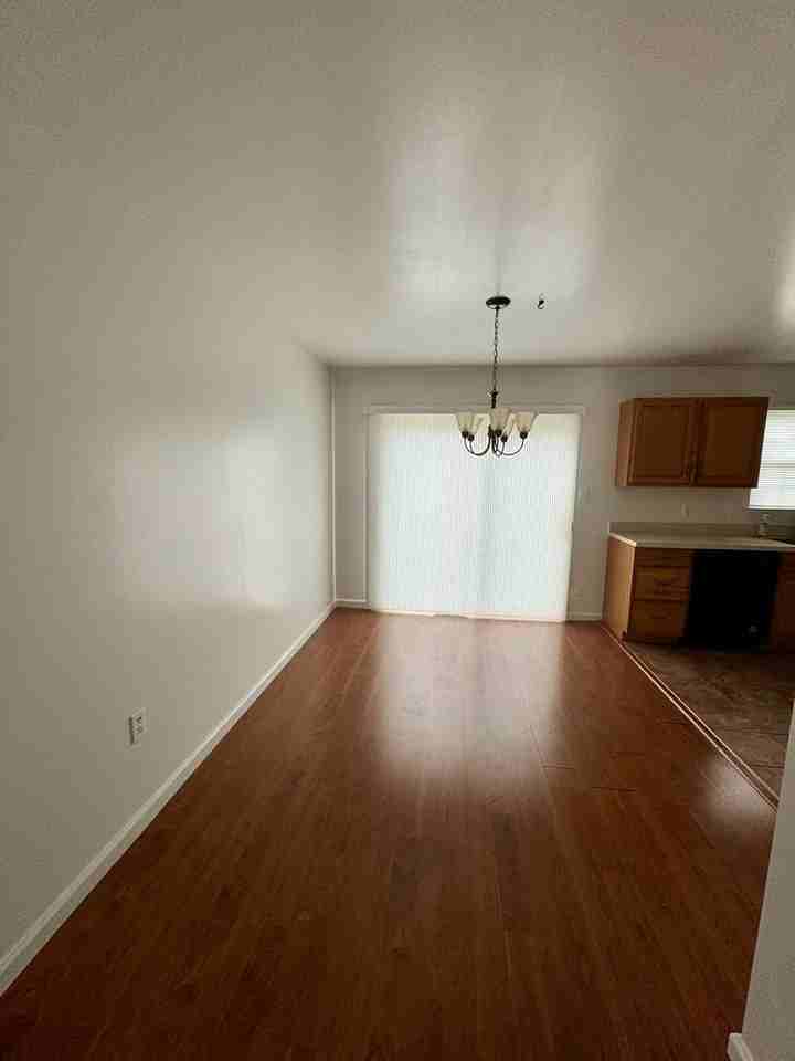 809 Rockwood Dr - Photo 5 of 18