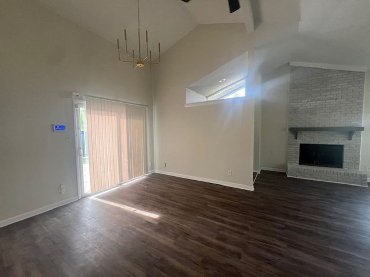 5913 Rustlewood Dr - Photo 2 of 11