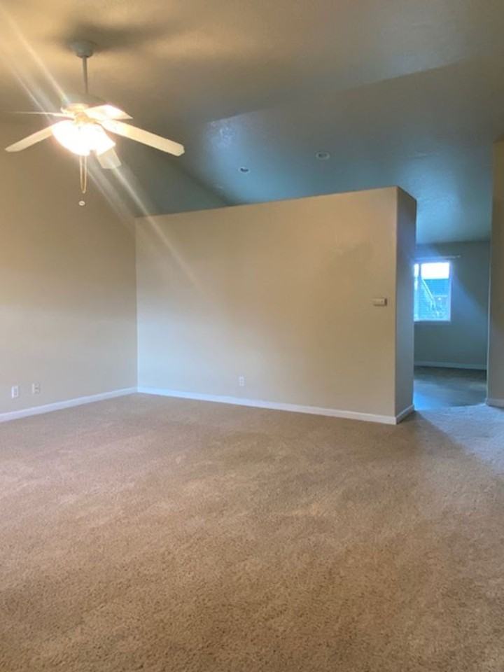 673 E Milton St - Photo 2 of 12