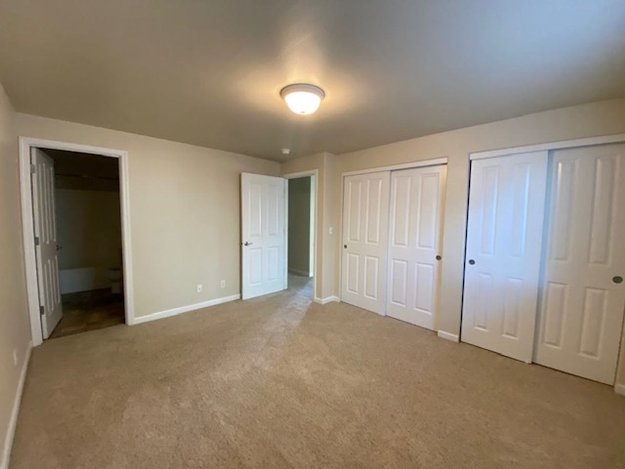 673 E Milton St - Photo 5 of 12