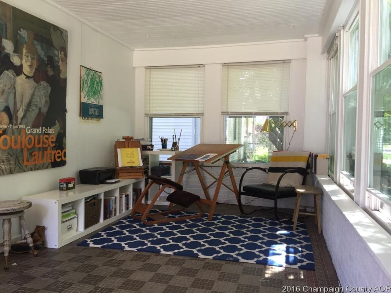 408 W Ells Ave - Photo 2 of 16