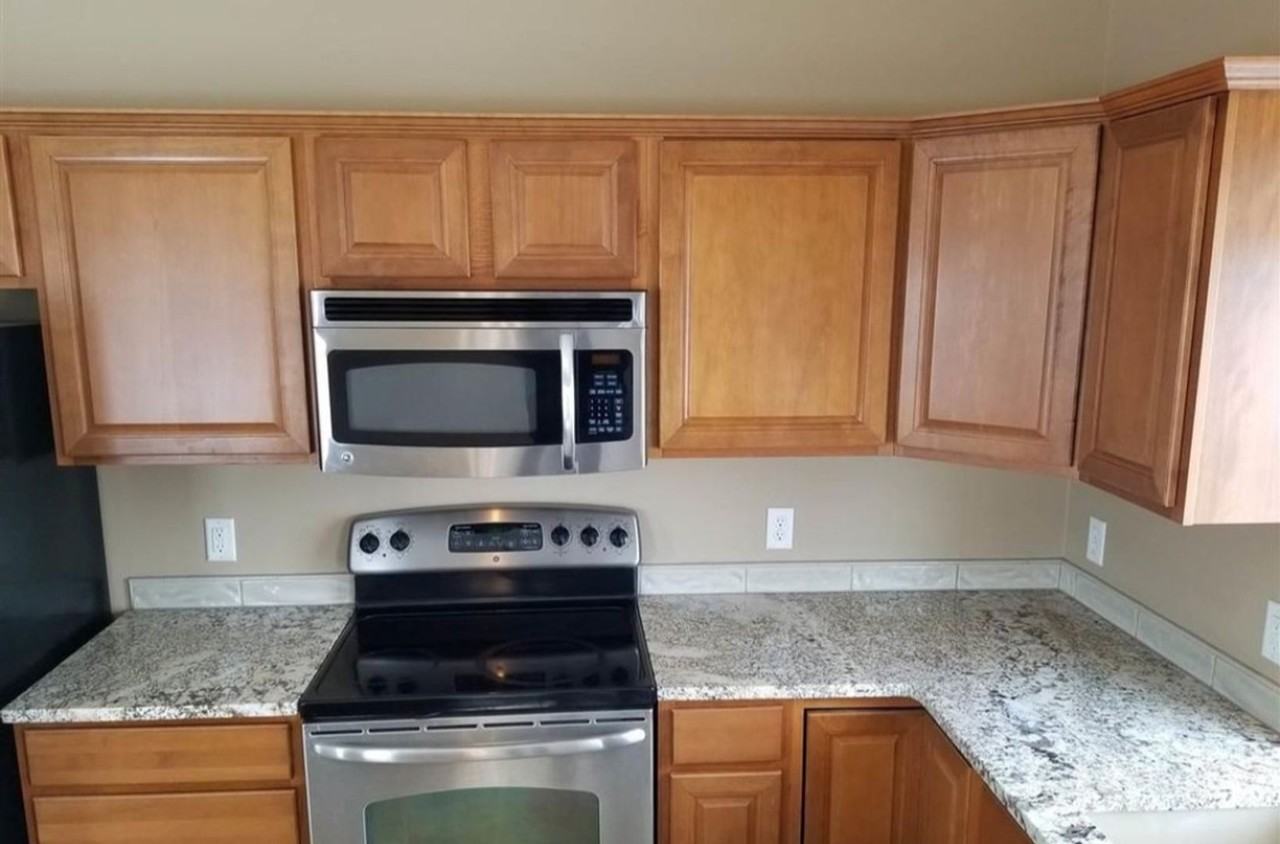 16204 Camden Ave - Photo 7 of 19