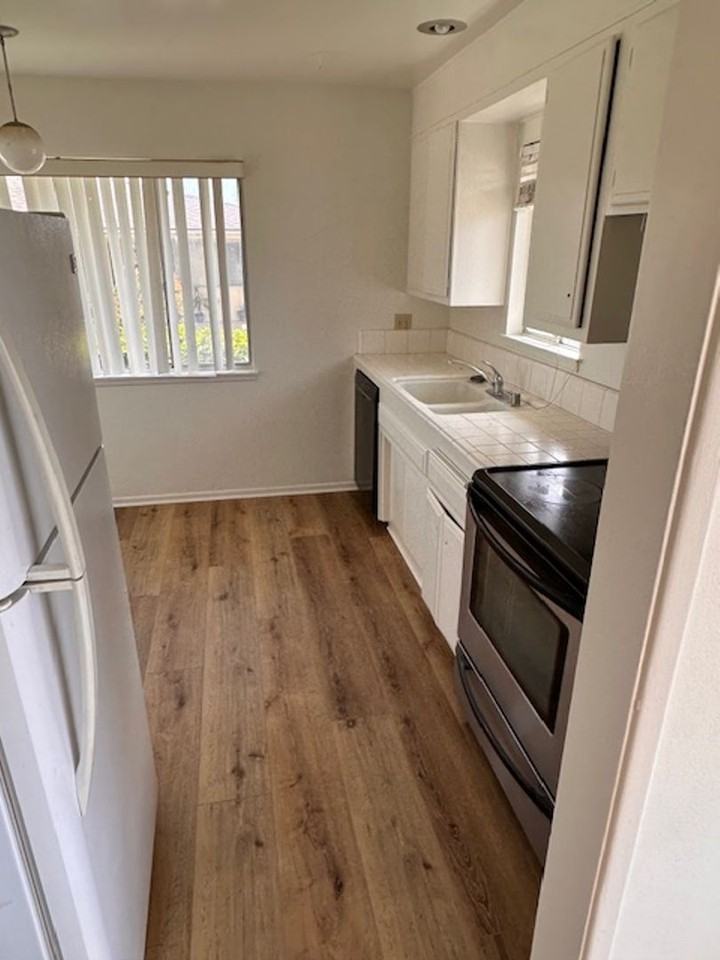 107 E Garden Grn - Photo 3 of 8