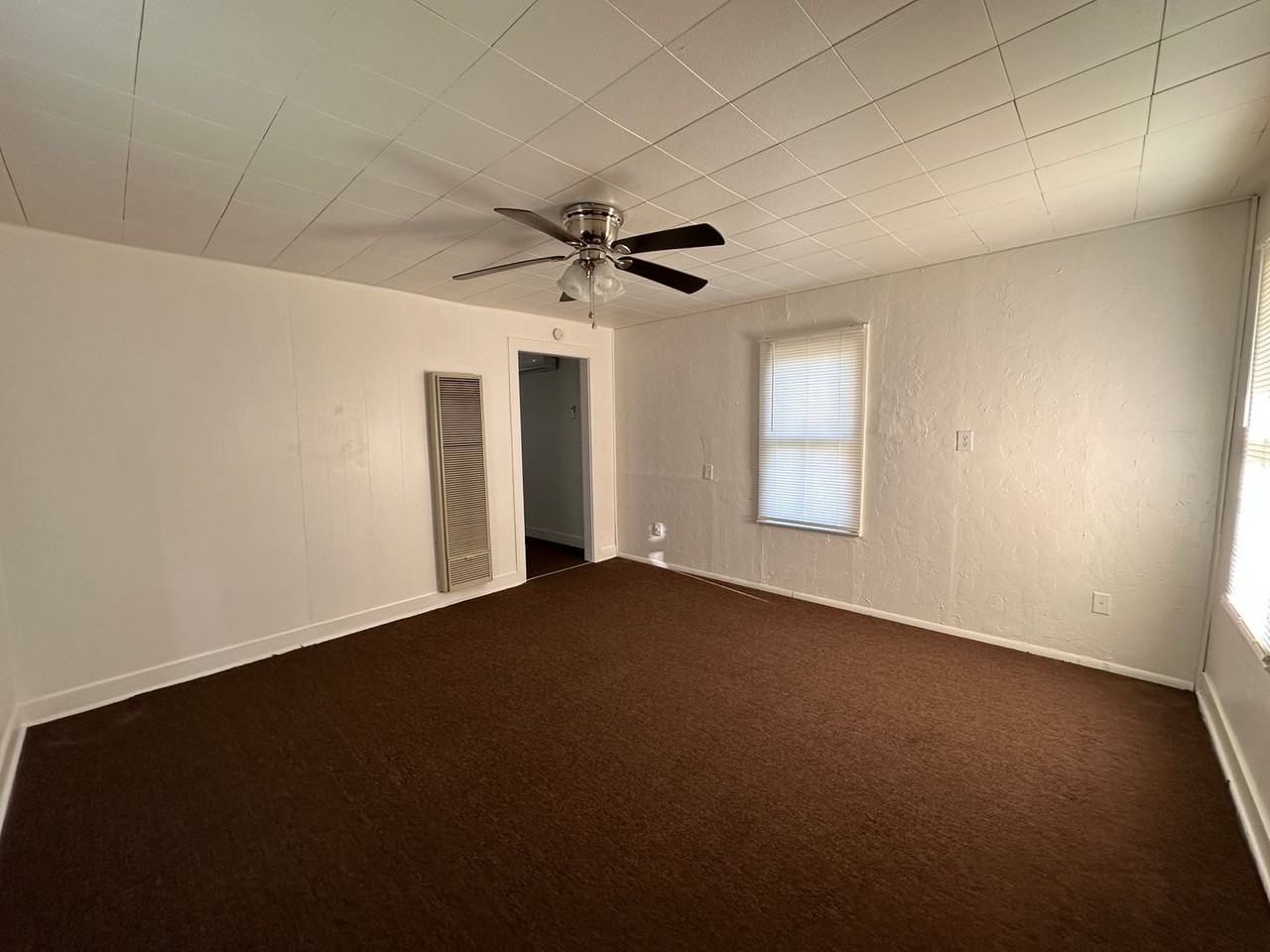 205 G St - Photo 6 of 11