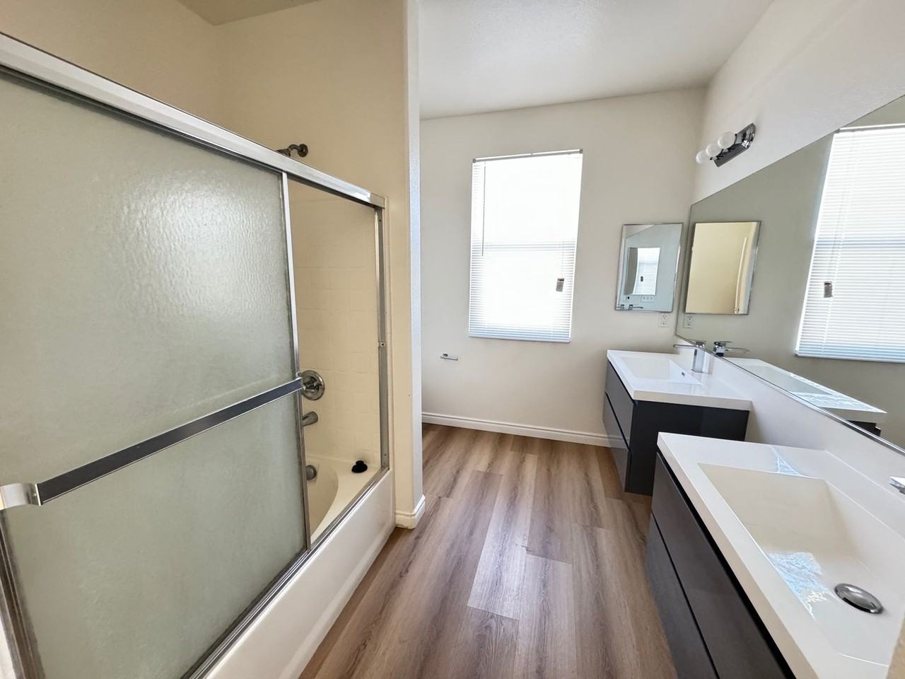 45426 Stanridge Ave - Photo 7 of 11