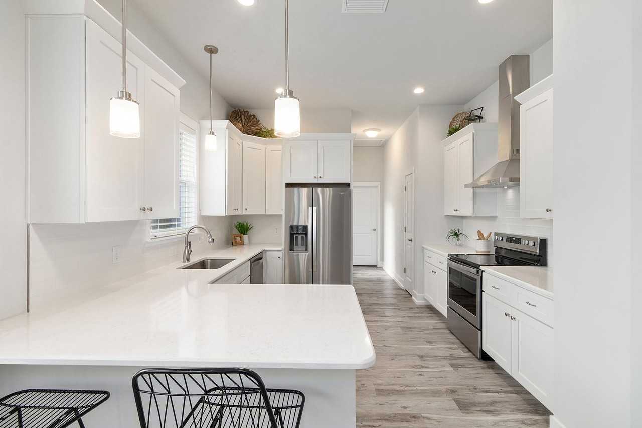 413 Nw 2nd St - Photo 3 of 6