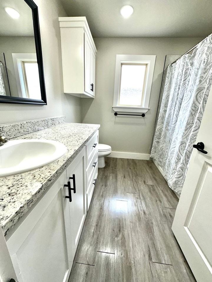 7211 23rd St - Photo 5 of 17