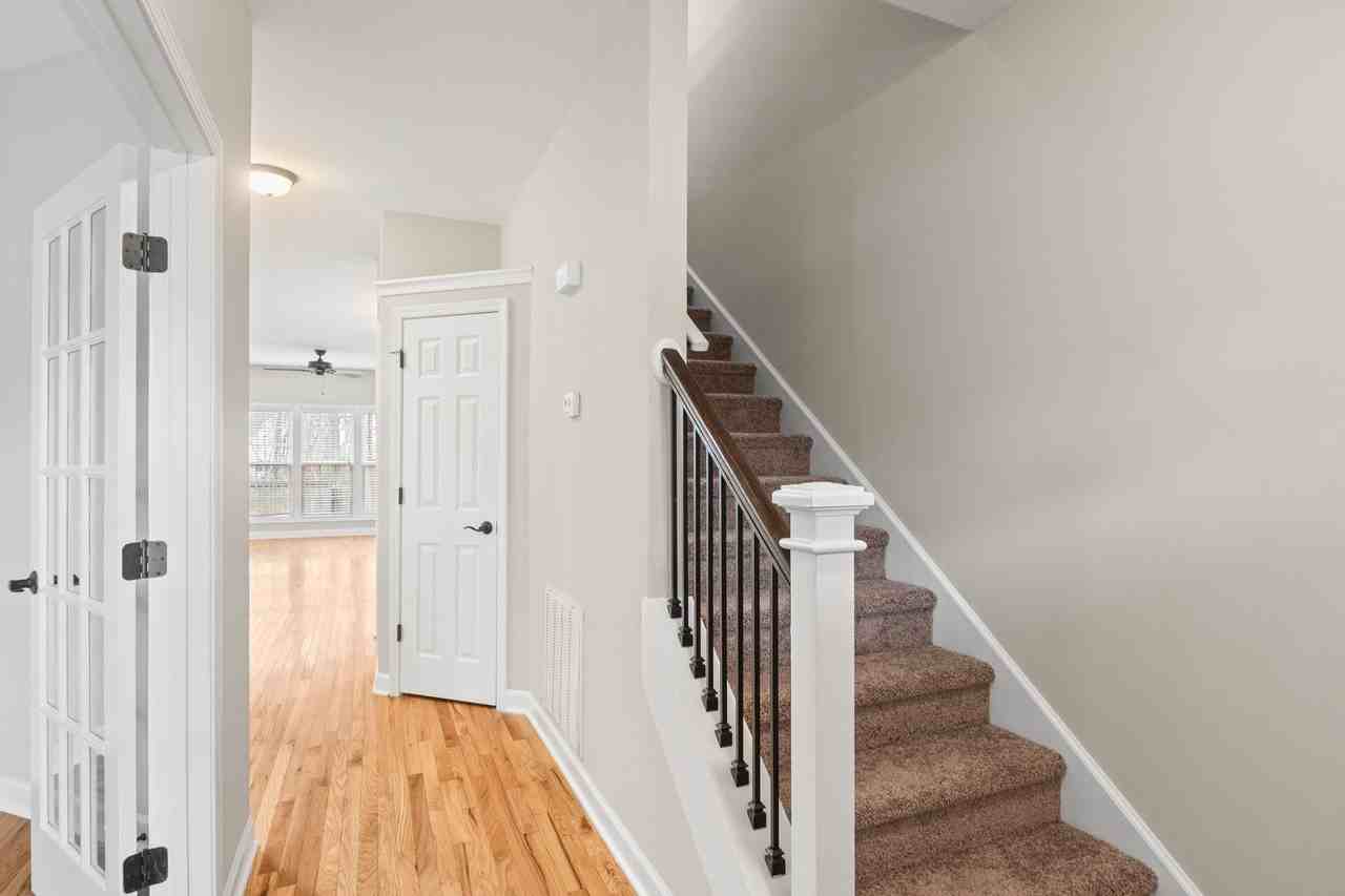 306 Baucom St - Photo 5 of 38