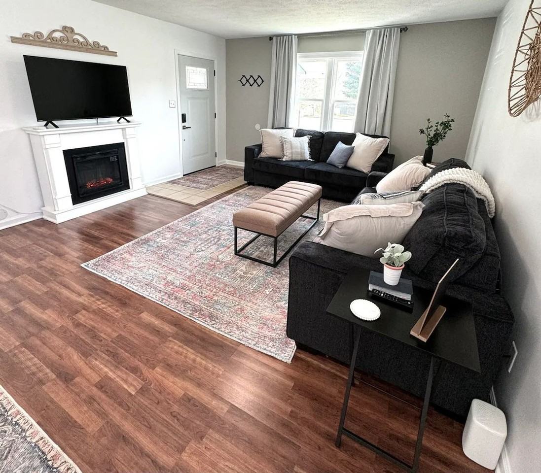 2708 2708 S Rogers - 2708 #2708 - Photo 4 of 34