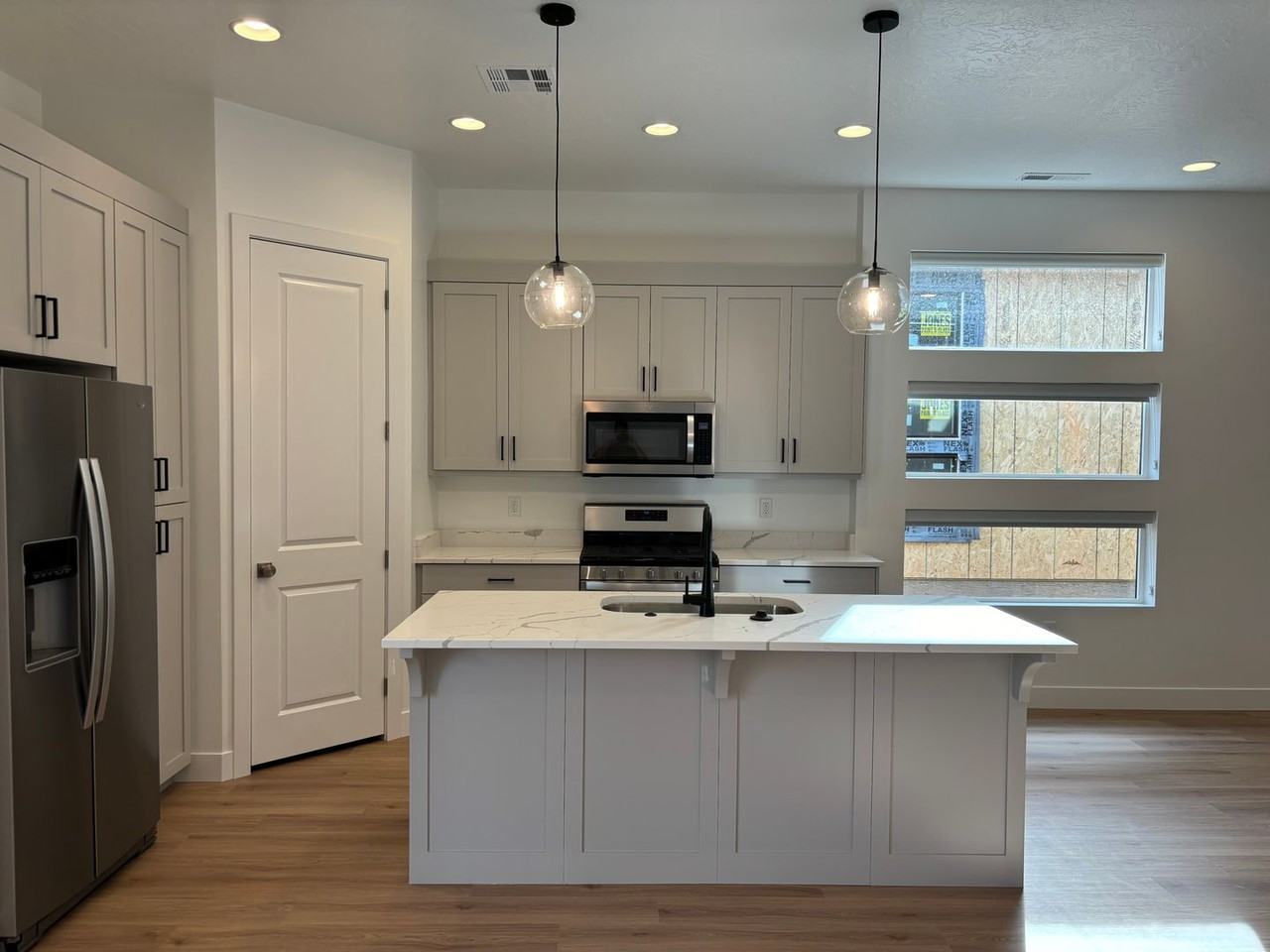 2931 E Snowberry Dr - Photo 3 of 25