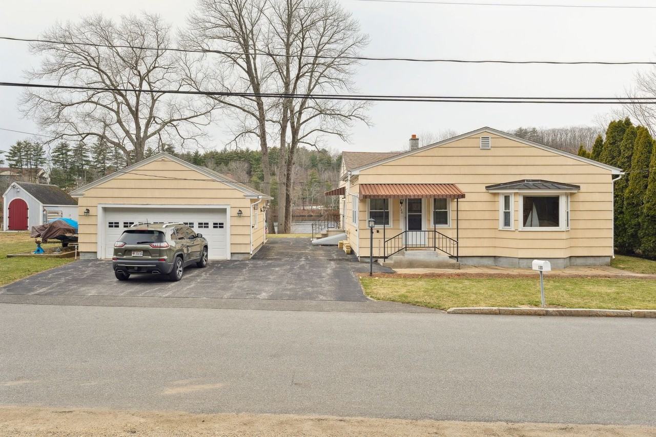 120 Chauncey Ave - Photo 3 of 33