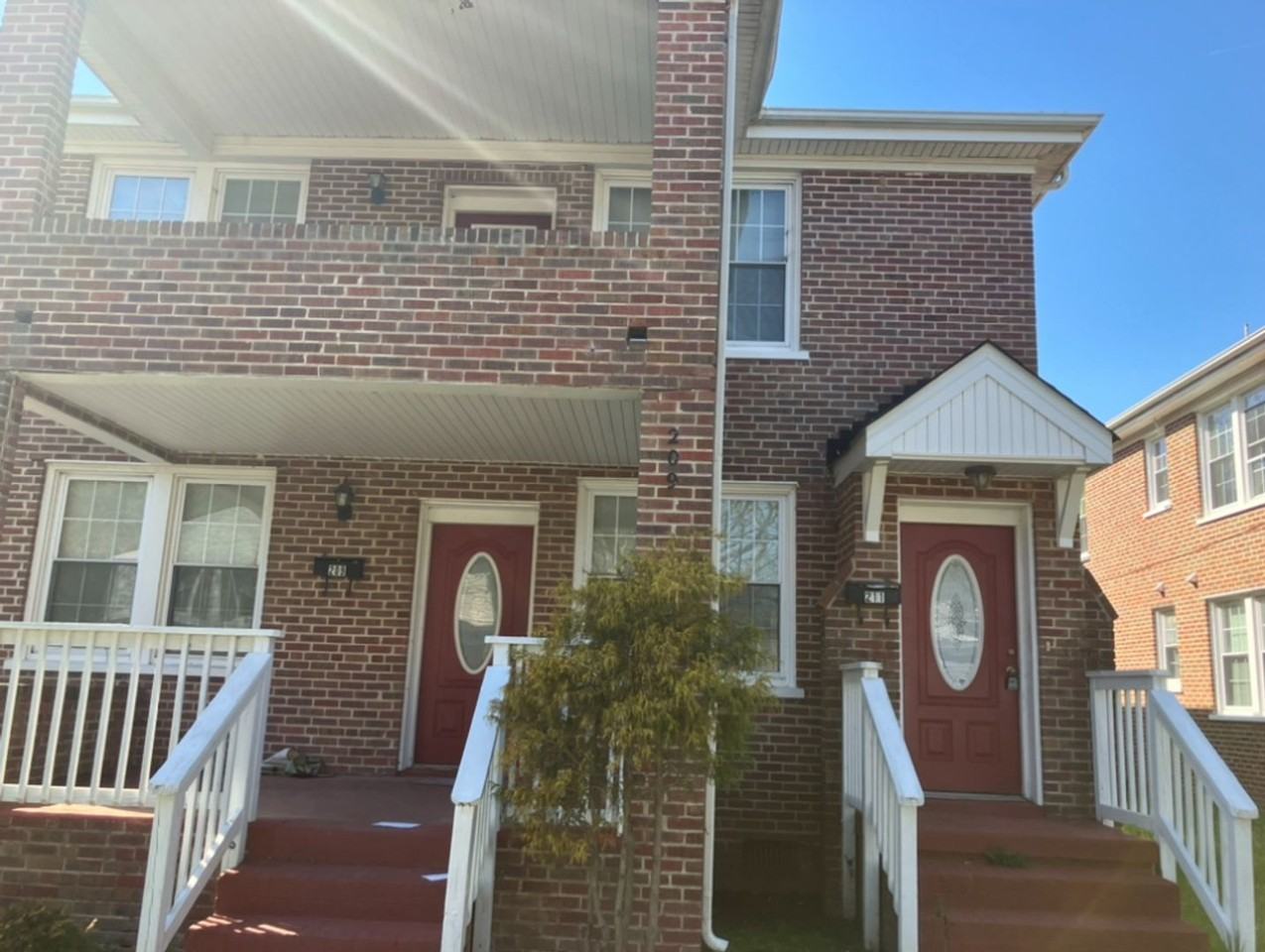 209 209 & 211 N Broad St - Photo 2 of 25