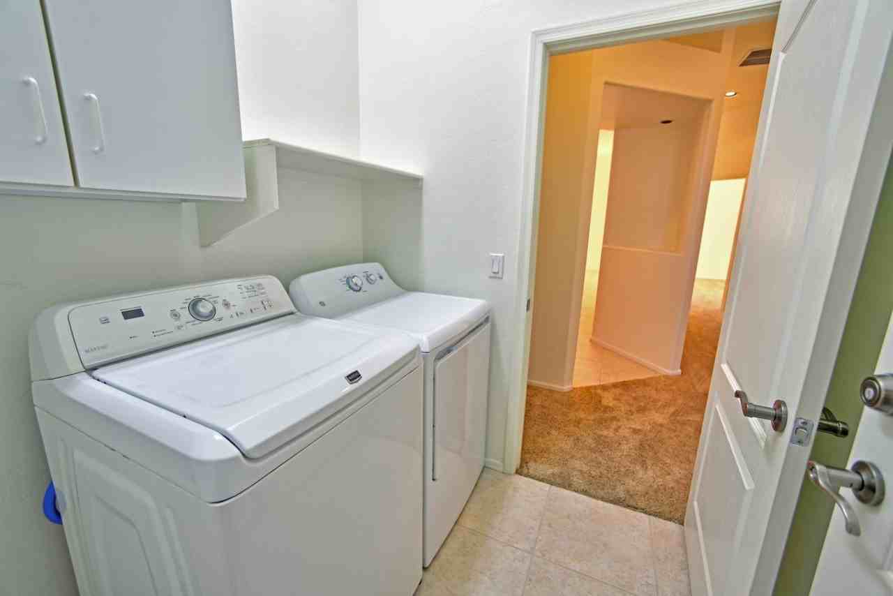 12941 N Bass Canyon Dr - Photo 3 of 50