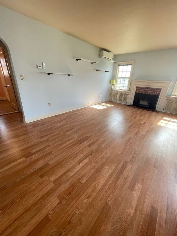 205 Quassaick Ave - Photo 3 of 12