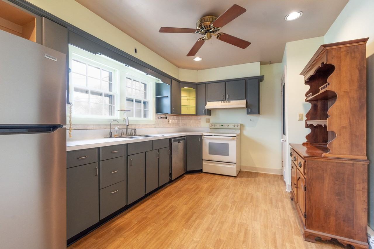 205 Quassaick Ave - Photo 4 of 12