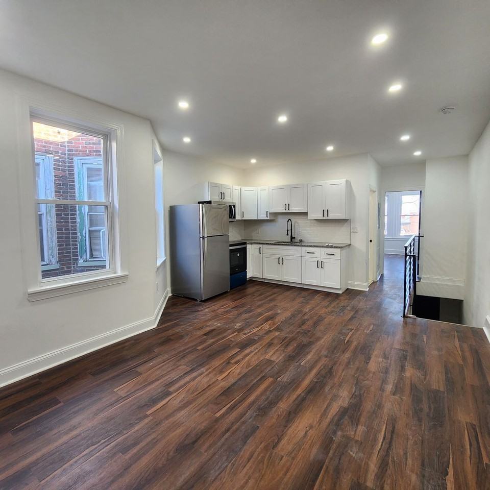 5723 Baltimore Ave - Photo 3 of 13