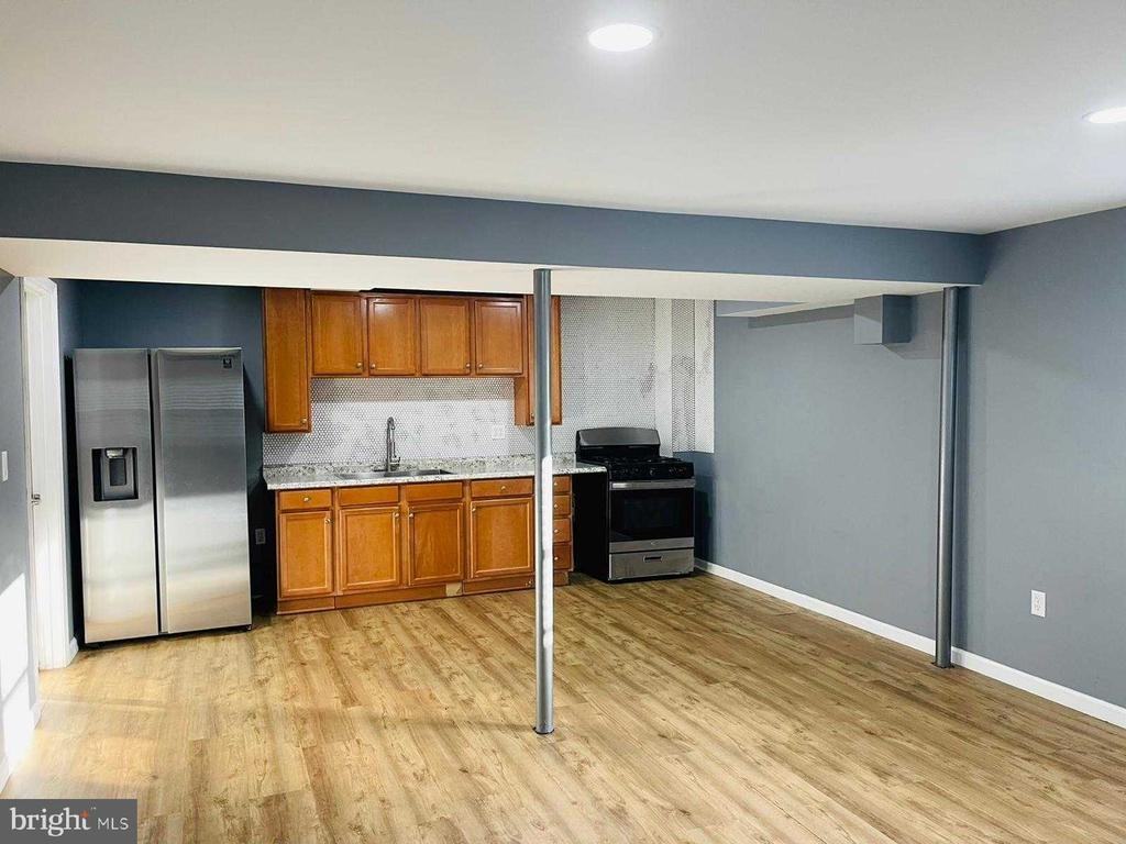 11 Oakbrook Ct - Photo 2 of 13