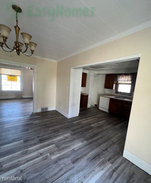 917 Virginia St - Photo 3 of 14