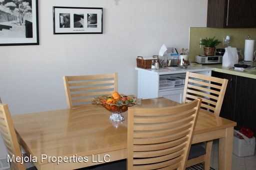 Norwell Drive E. - Photo 2 of 6