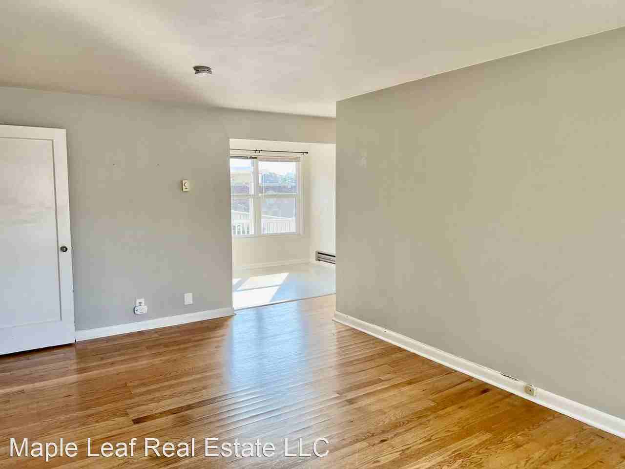7311-7317 Woodlawn Ave NE - Photo 3 of 25