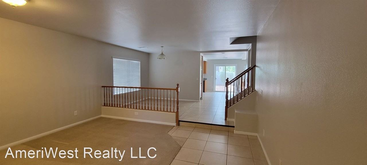 10585 Medicine Bow St - Photo 2 of 23