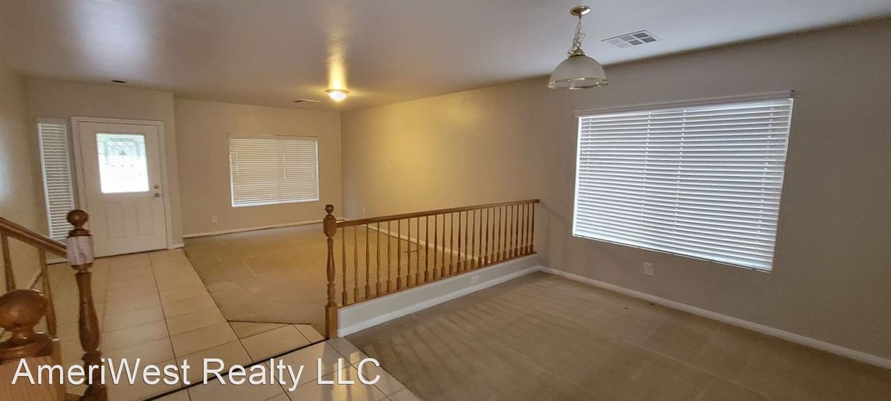10585 Medicine Bow St - Photo 3 of 23