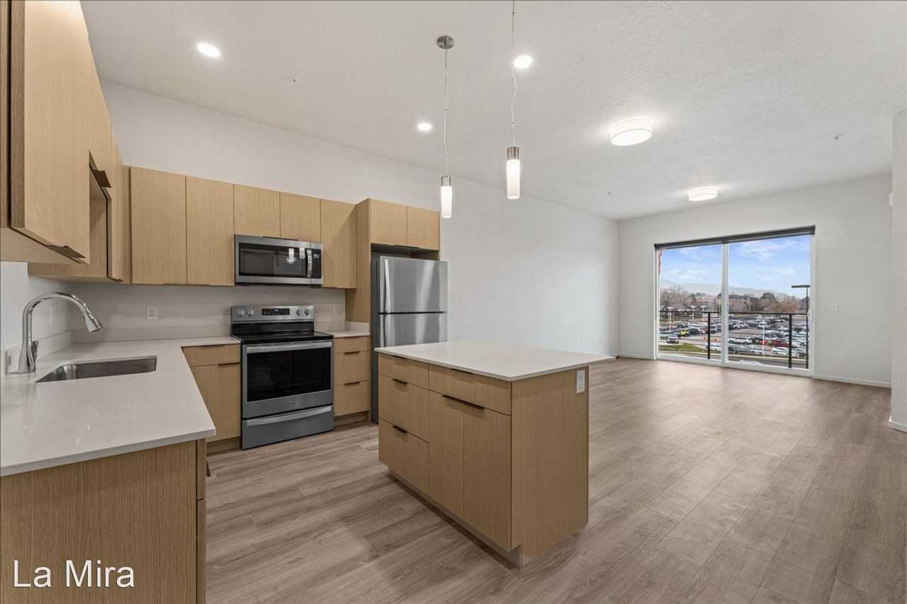 La Mira at Renaissance - Photo 3 of 50