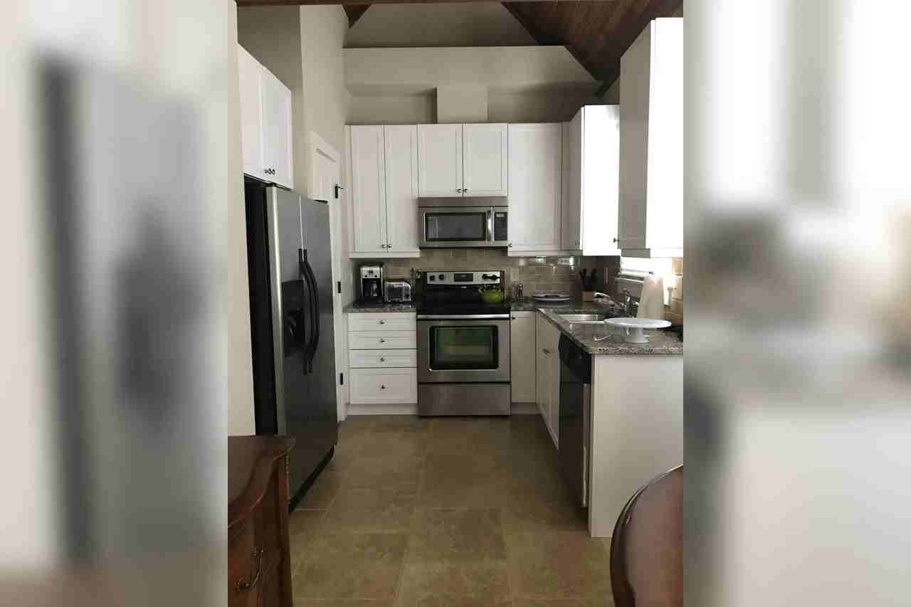 6420 Chalfont Cir - Photo 2 of 5