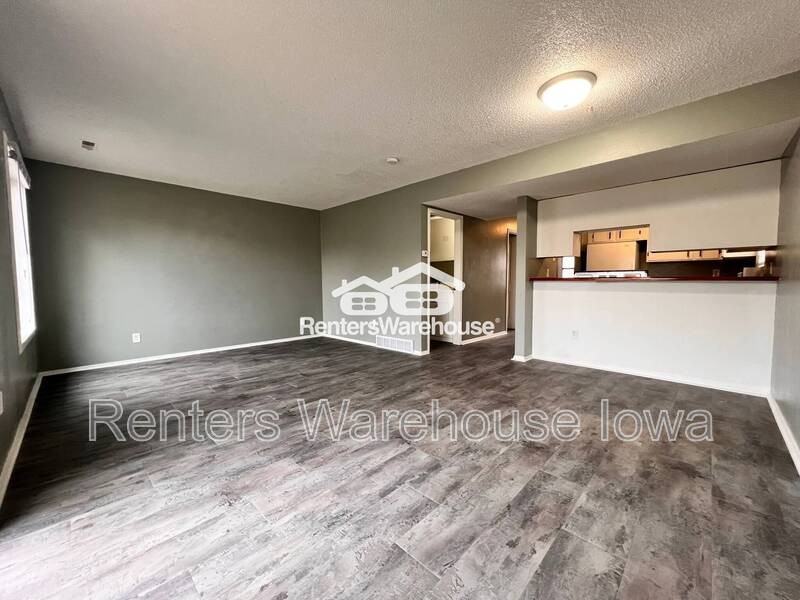 1924 E Bell Ave - Photo 2 of 17