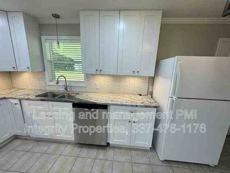 305 Alice Dr - Photo 5 of 15
