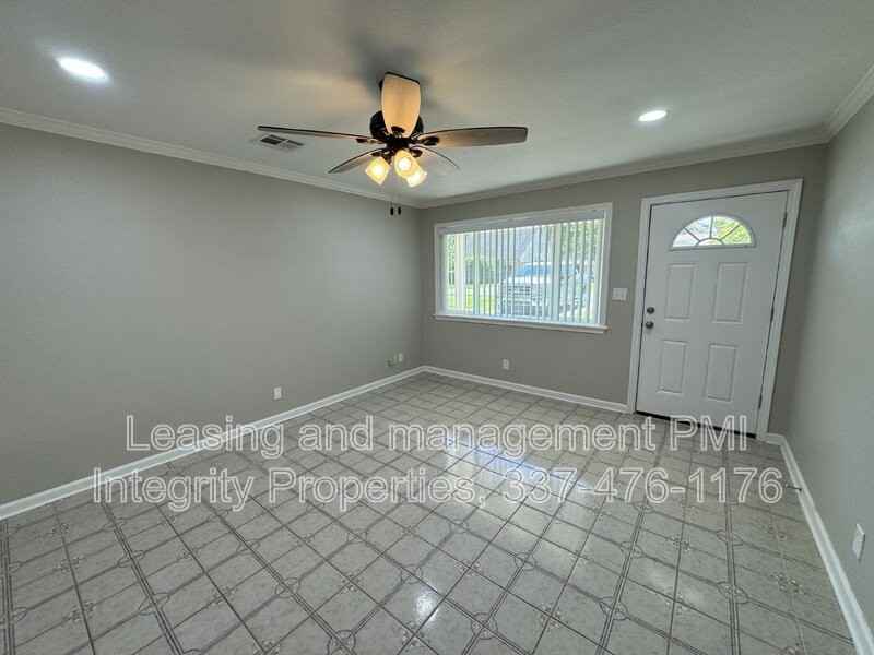 305 Alice Dr - Photo 7 of 15