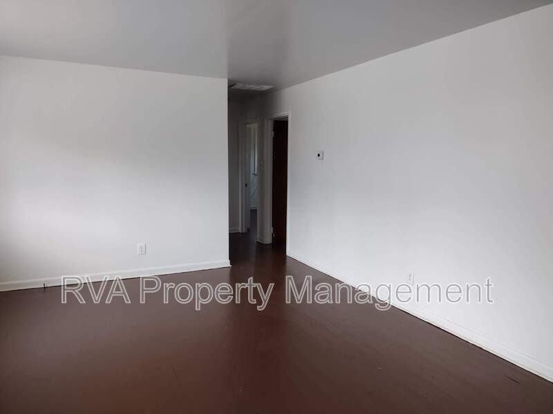 1311 Beazley St - Photo 3 of 13