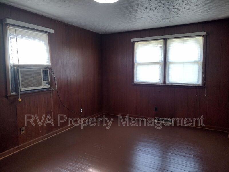 1311 Beazley St - Photo 4 of 13