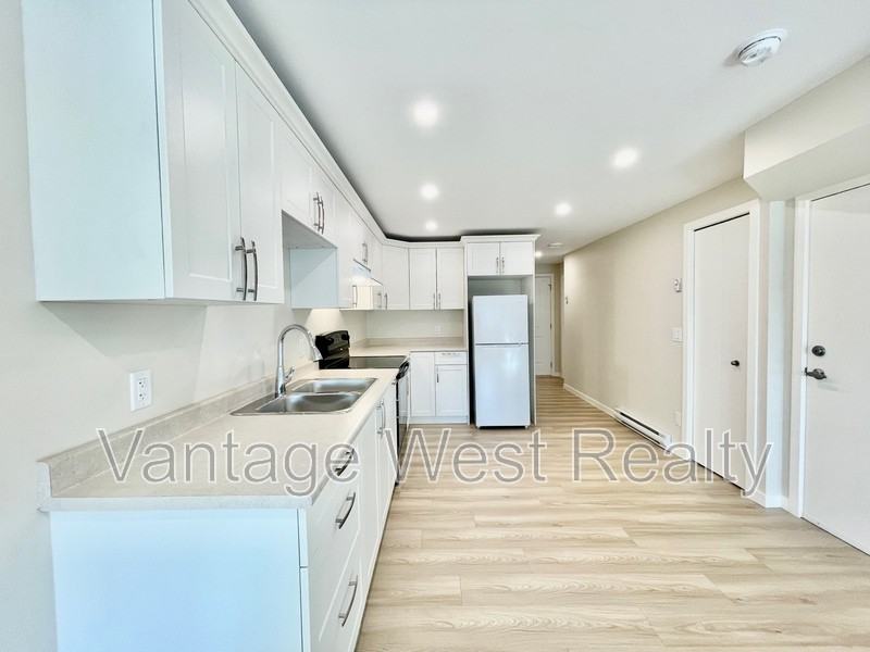 100 Ritchie Crt - Photo 3 of 20