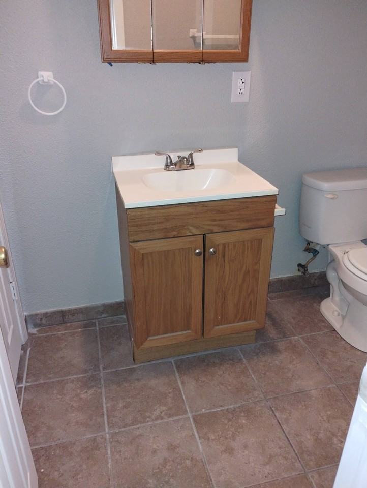 208 W Worley St - Photo 6 of 17