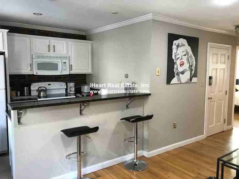 Grove St #4 - Photo 5 of 11