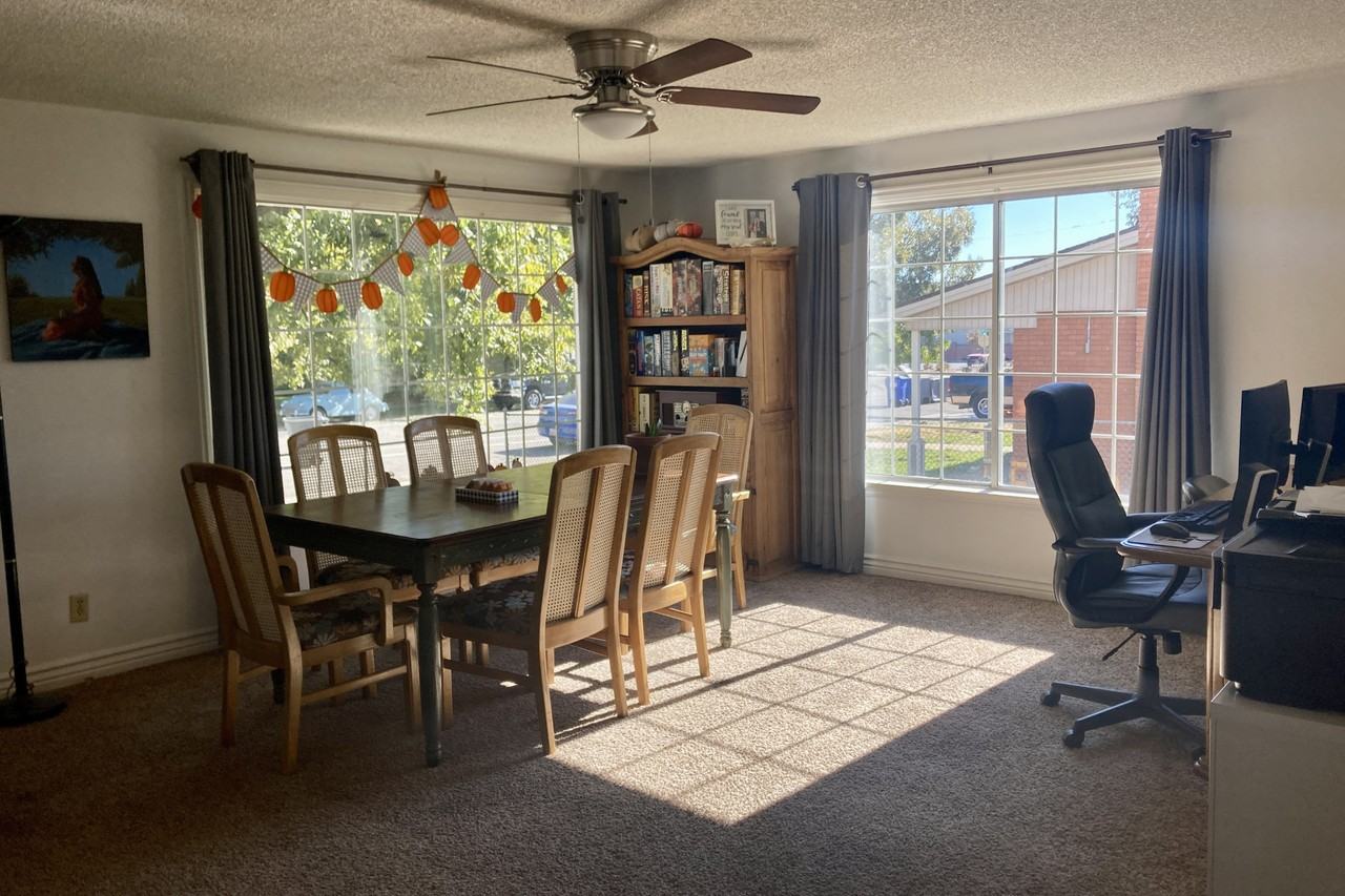 241 Nw #8 - Photo 2 of 10