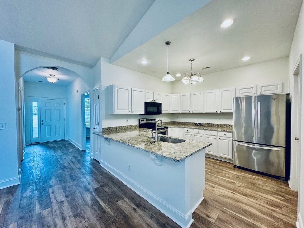 626 Banks Dr - Photo 3 of 22