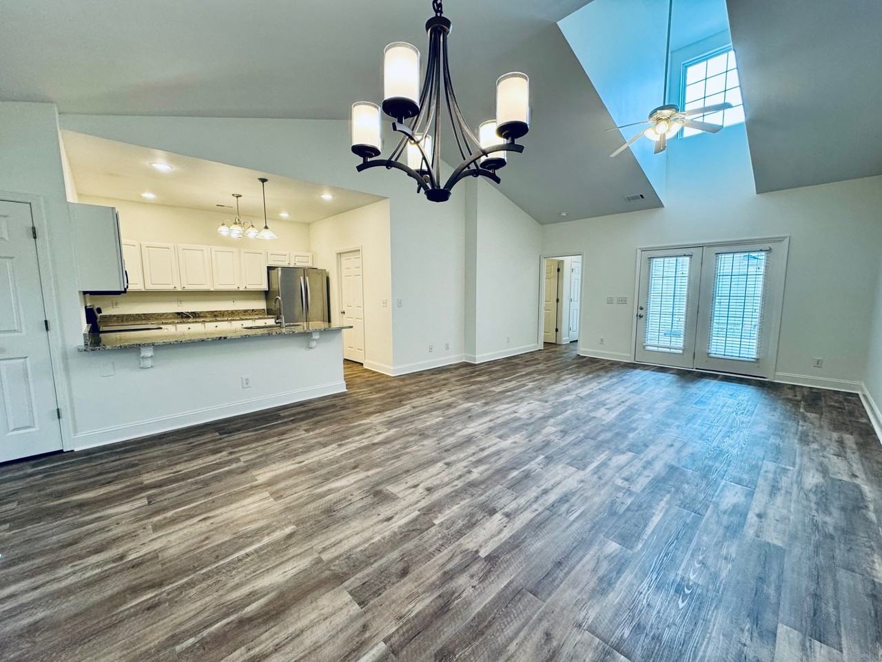 626 Banks Dr - Photo 5 of 22