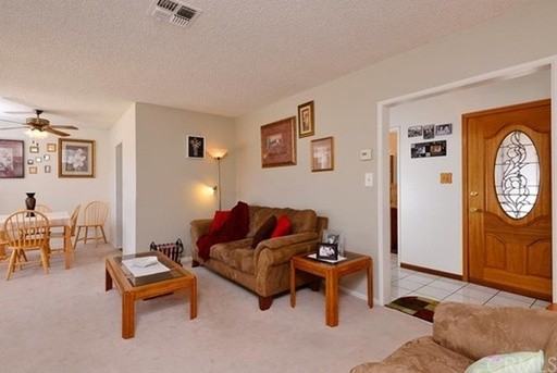 1306 E 15th St - Photo 2 of 9