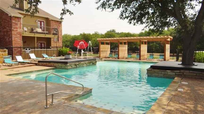 5800 Northwest Dr - Photo 2 of 5