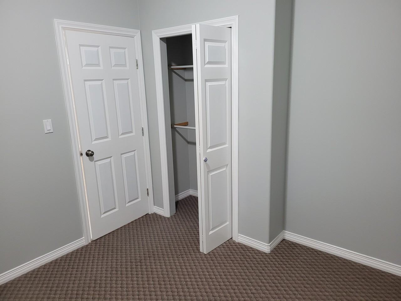 17105 Greenway Drive - Photo 6 of 13