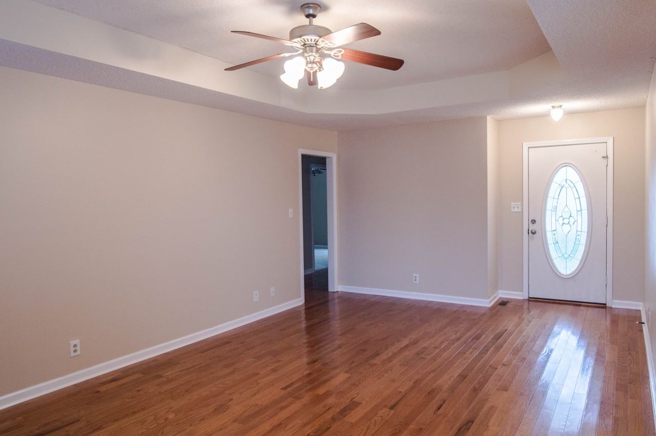 3669 S Naples Ct - Photo 3 of 13
