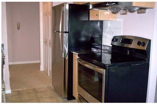 Wayne And National Apartments At Mayfair Court - Photo 3 of 3