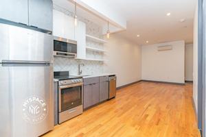 featured image of 294 Grove St #3