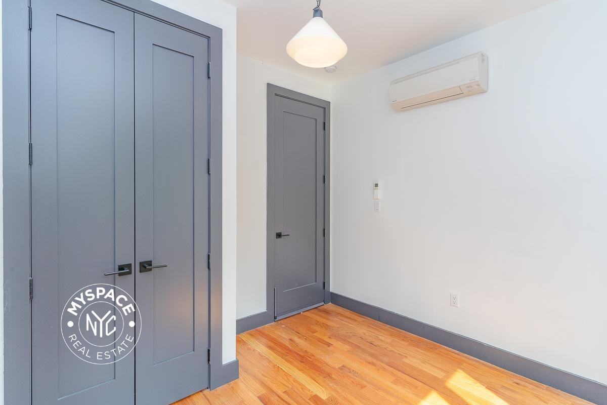 294 Grove St #1F - Photo 7 of 11