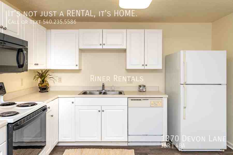 1370 Devon Ln - Photo 6 of 41