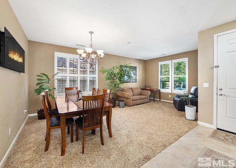 13735 Seabiscuit Dr - Photo 2 of 19